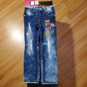 🆕️ Distressed girl's jeans